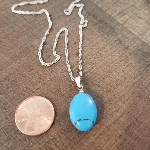 Turquoise pendant on chain - Picture 6 of 9